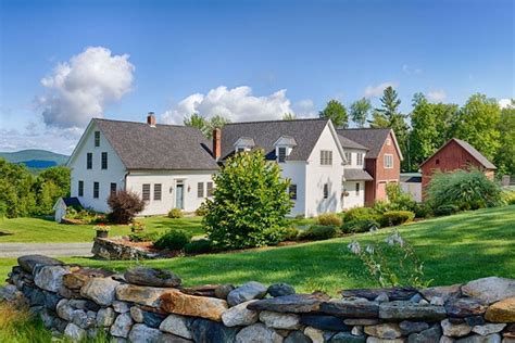 Lovely New England Farmhouse Asks $3.2M After Renovation - Curbed