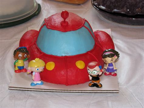 Renee O.: Little Einsteins Rocket Cake