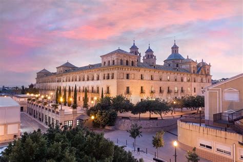 - Universidad Católica de Murcia