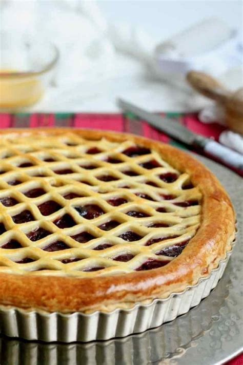 Vlaai - Traditional and Authentic Dutch Pie Recipe | 196 flavors