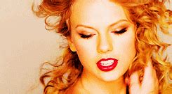 Taylor Swift GIF - Find & Share on GIPHY