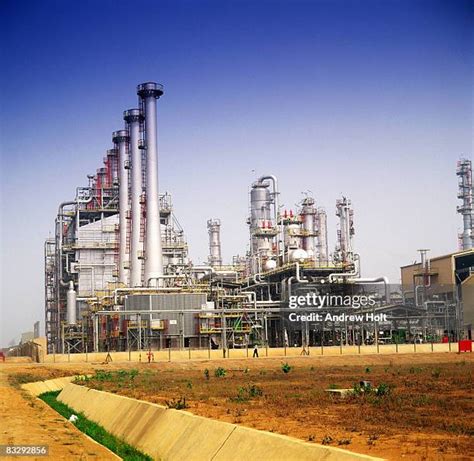 3,889 Africa Oil Gas Stock Photos, High-Res Pictures, and Images ...