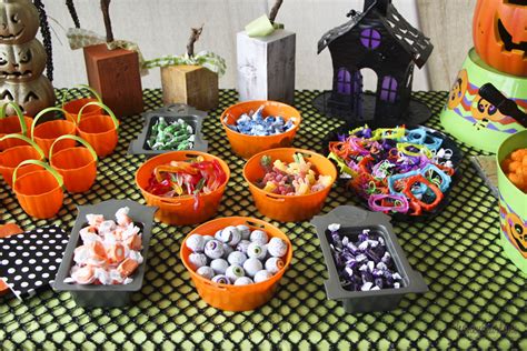 Kids Halloween Party Ideas - Honeybear Lane