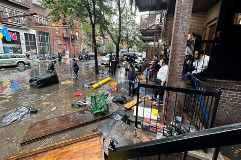 New York City faces major flooding as heavy rain inundates region - ABC ...