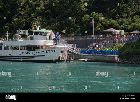 Maid of the Mist Boat Niagara Falls Stock Photo - Alamy