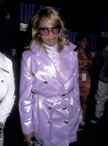 Mary J. Blige's Best Red Carpet Fashion Moments are Trend Setting