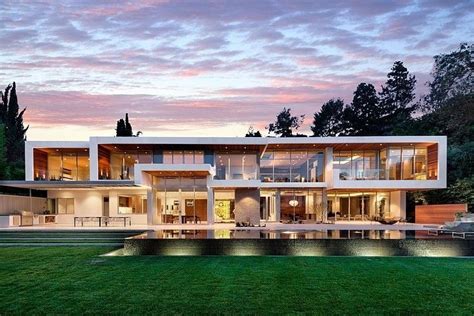 1232 Sunset Plaza by Belzberg Architects | HomeAdore | Modern house ...