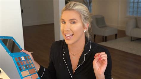 Savannah Chrisley's Full Face Makeup Tutorial | Stay Sassy Palette 🥇 ...