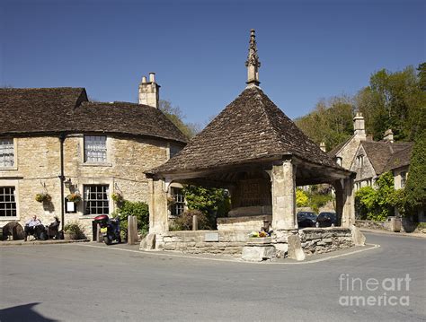 Castle Combe Village Photograph by Premierlight Images - Fine Art America