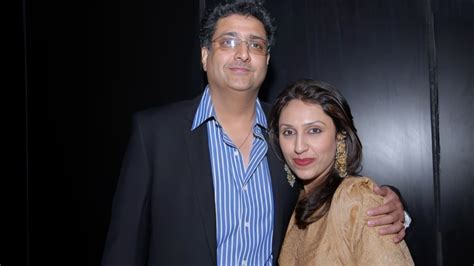 Manoj Kumar's Son Kunal Goswami With His Wife | Parents, Brother ...