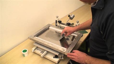 PCB solder paste stencil printer, Neoden PM3040 - YouTube