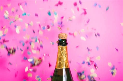 Free Photo | Champagne celebration with confetti