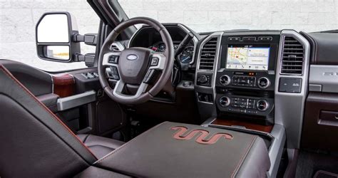 Ford F650 Interior