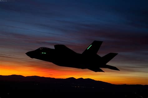 F-35A JSF Night Flight | Defence Forum & Military Photos - DefenceTalk