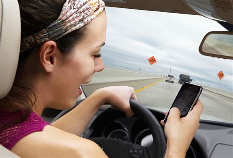 Distracted Driving Raises Crash Risk | National Institutes of Health (NIH)
