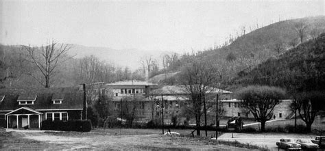 1963 - Hindman High School and Gymnasium in the distance with the old ...