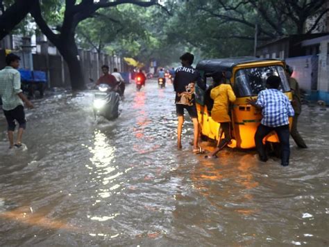 Chennai Rains: Waterlogging, 10 flights diverted, holiday declared for schools in 6 districts ...