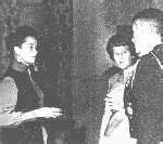 A rare photo of Ed and Lorraine Warren investigating Paranormal activity. | Lorraine warren ...