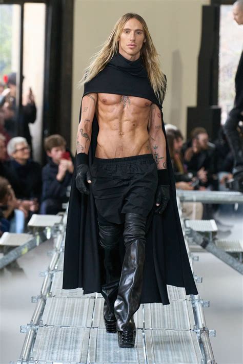 Rick Owens Fall 2023 Menswear Collection | Vogue