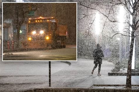 Snow flurries dust NYC ahead of Christmas