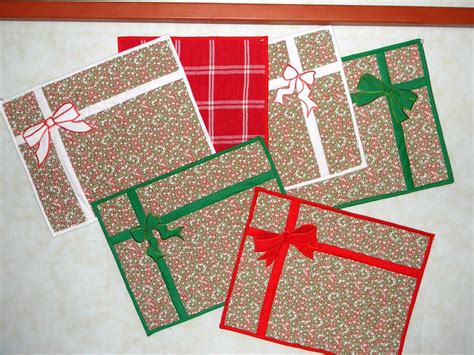 Oh-so-easy Christmas placemats