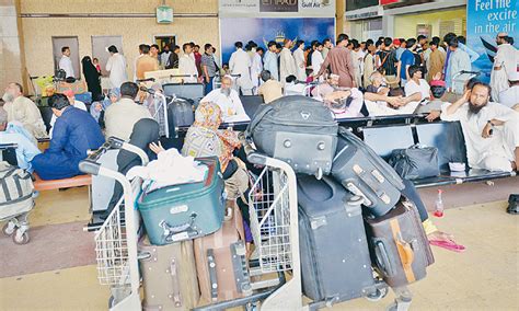 Karachi airport reopens: change of flight operations adds to travellers ...