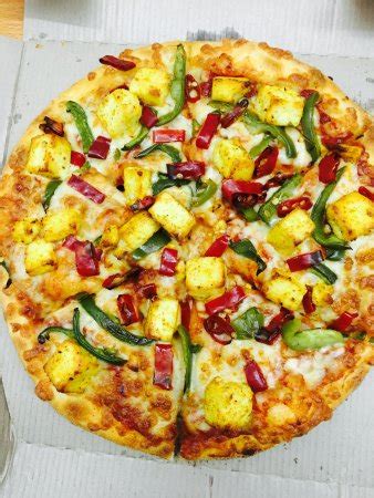 Indian Tandoori Paneer Pizza Dominos Review