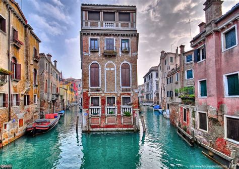 Venice, The Famous Tourist Attractions Of Italy | World Tourist Attractions | Manythingstodoin.com