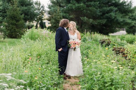 A Flower Farm Was the Perfect Venue for This Floral Designer's Wedding