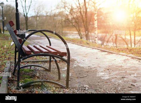 Sunset Park Bench Stock Photo - Alamy