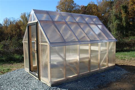 Polycarbonate roof for greenhouse - Builders Villa