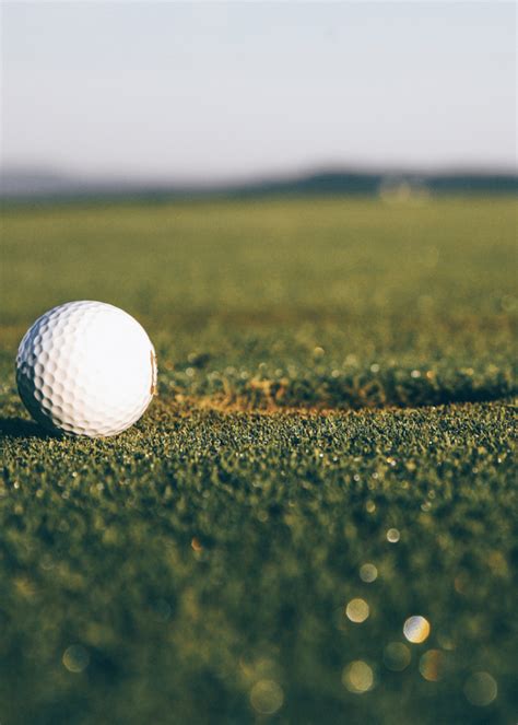 Best Golf Balls for Beginners: Top 3 to help with your game.