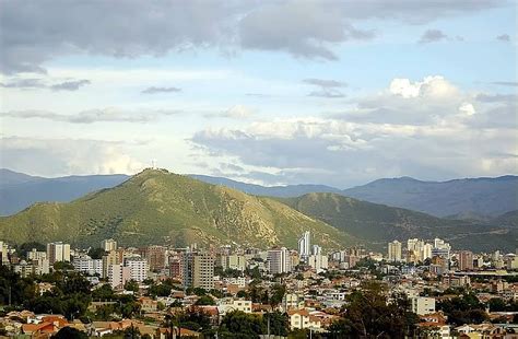 Cochabamba Bolivia, Provincias y Turismo