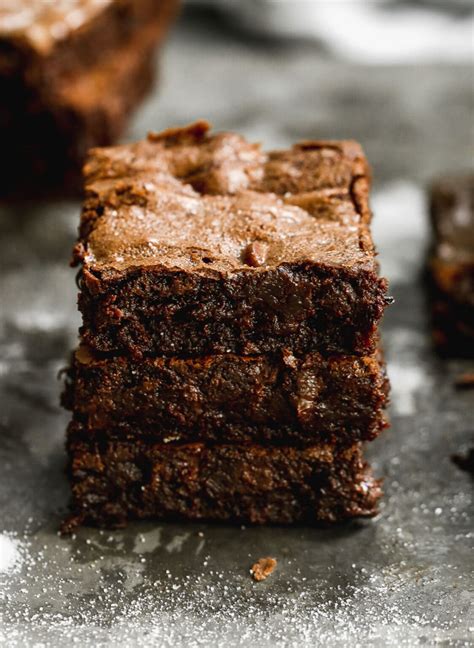 One Bowl Brownies {BEST Homemade Cocoa Brownies} - WellPlated.com