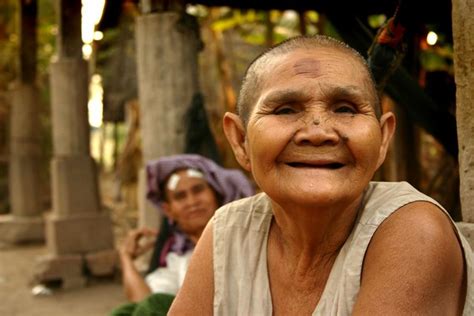 smiling old lady | this lady couldn't stop laughing.... and … | Flickr