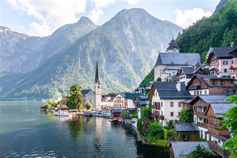 Hallstatt in Winter: A Visit to the Snowy Fairytale Town