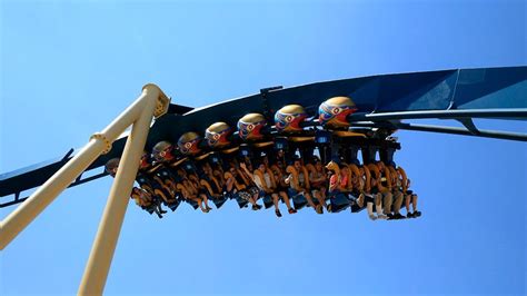 Types of Roller Coasters - Roller Coaster Types | HowStuffWorks