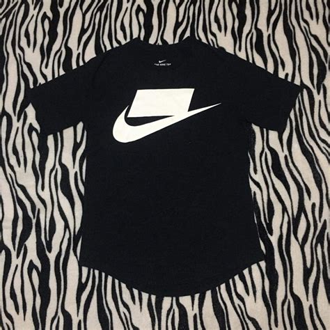 NIKE BOX LOGO, Men's Fashion, Tops & Sets, Tshirts & Polo Shirts on ...