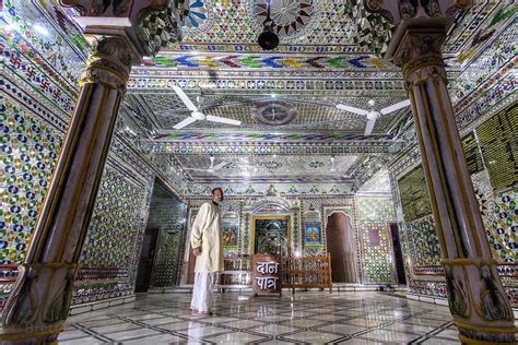 Brett Cole Photography | Pujari in a brilliant mirrored glass temple, Pushkar, Rajasthan, India ...