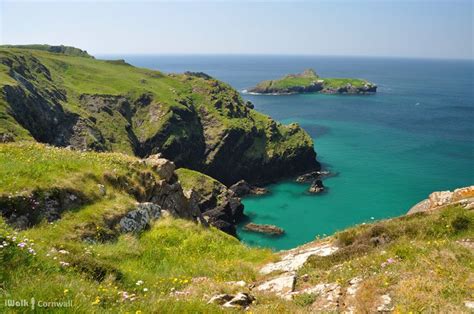 View of Mullion Island, Cornwall | iWalk Mullion to Predannack | Nature reserve, Island, Beach