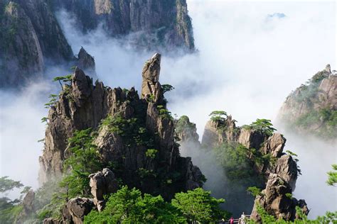 Top Ten Famous Mountains in China, Most Beautiful Mountains in China - Easy Tour China