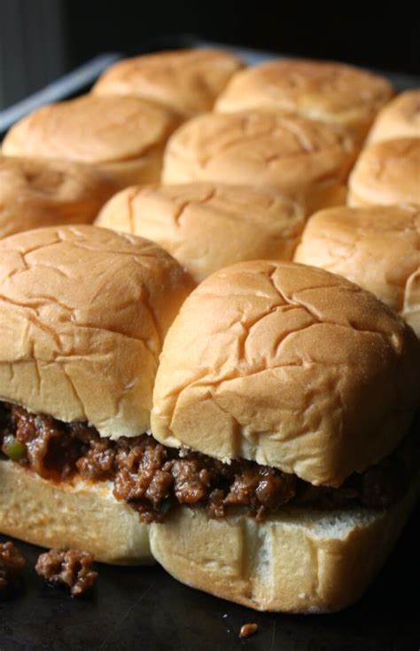 Pull Apart Sloppy Joe Sliders - Daily Appetite