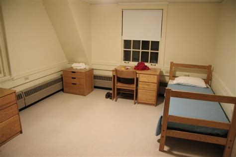 GoHo | Ah, the good old college dorm room. | Joseph O'Connell | Flickr