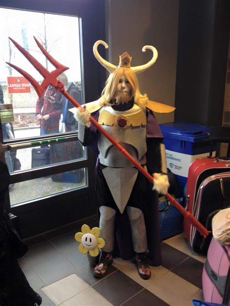 Asgore cosplay Final by SweBJ on DeviantArt