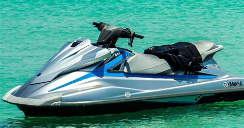 Jet Ski vs. Waverunner in St. Pete Beach - Which Should you Rent?