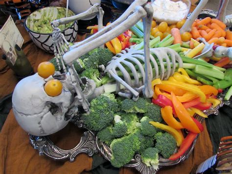 Halloween buffet idea,,, | Halloween buffet, Halloween food for party ...