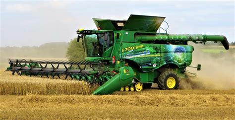 New Deere S700: Can this combine do the thinking for you? - Agriland.ie