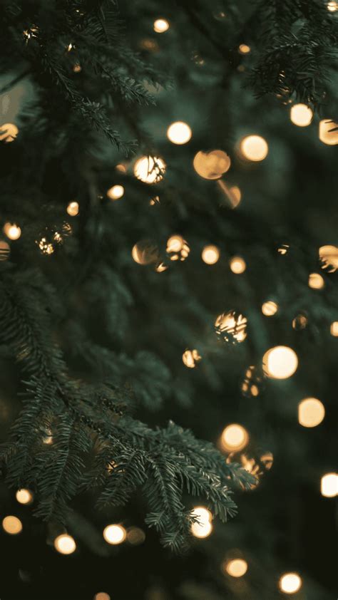 60+ FREE Aesthetic Christmas Wallpapers For A Festive Phone | Yılbaşı fotoğrafları, Yılbaşı ...