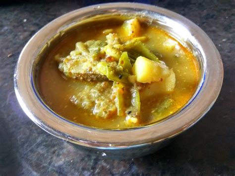 Brinjal Broad Bean Curry Recipe, Seem Bhatta - MagicTadka