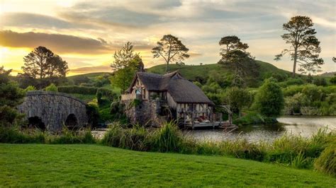 Hobbiton at sunset : lotr | The shire, The hobbit, Sunset